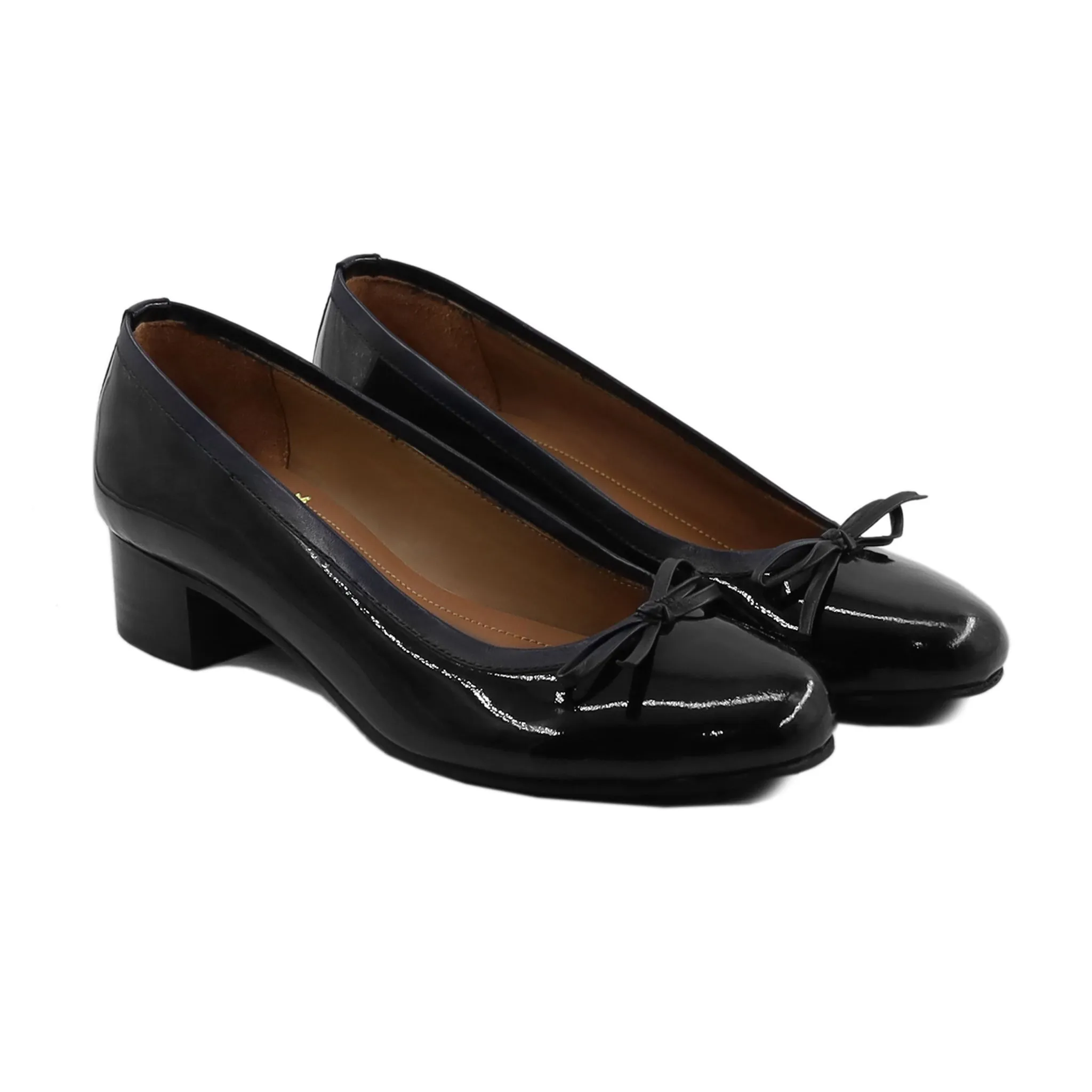 Taiga - Ladies Black Patent Leather Heel